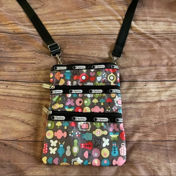 Lesportsac Handbags - LeSportsac Kasey Crossbody Mushroom Butterfly Bag